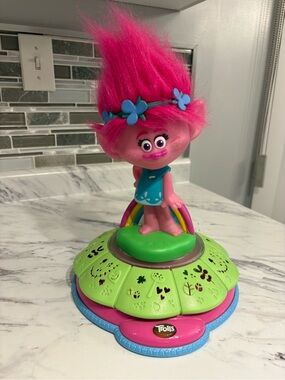 Dreamworks Trolls Poppy room light sounds room glow night light